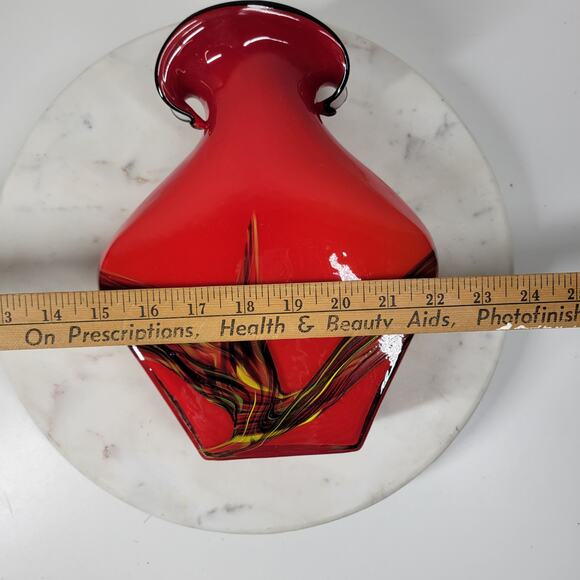 Vintage Hand Blown Art Glass Vase 10"‎ Red Abstract Swirl Flared Rim - Picture 13 of 13